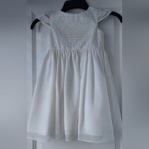 Davids Bridal Flower Girl Embroidery Sleeveless Dress Youth Girl Size 4 Ivory
